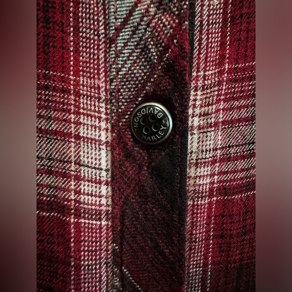 Women’s Harley-Davidson Flannel Button Up size Large - Picture 2 of 4